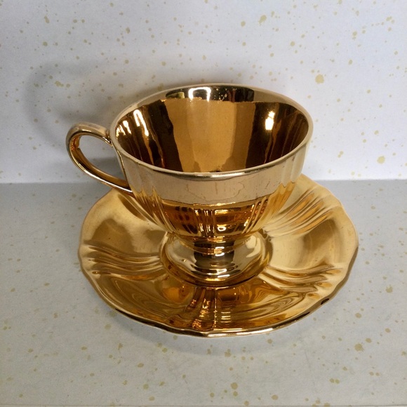 ✨HOST PICK✨VINTAGE Rare Royal Winton Golden Age Teacup and
Saucer Set - Picture 4 of 8